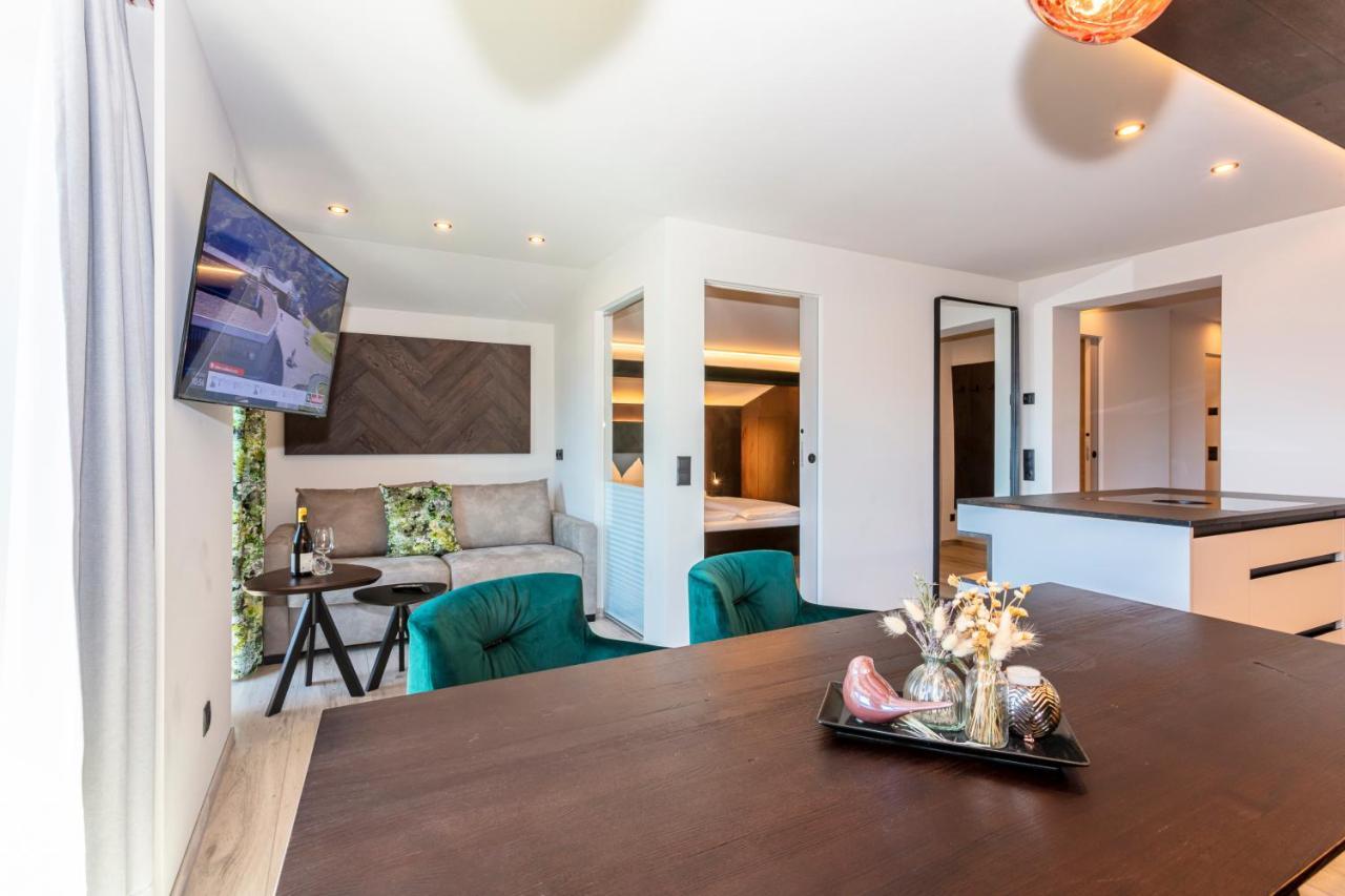 Hettlerhof Hotel ไมส์โฮเฟิน ภายนอก รูปภาพ