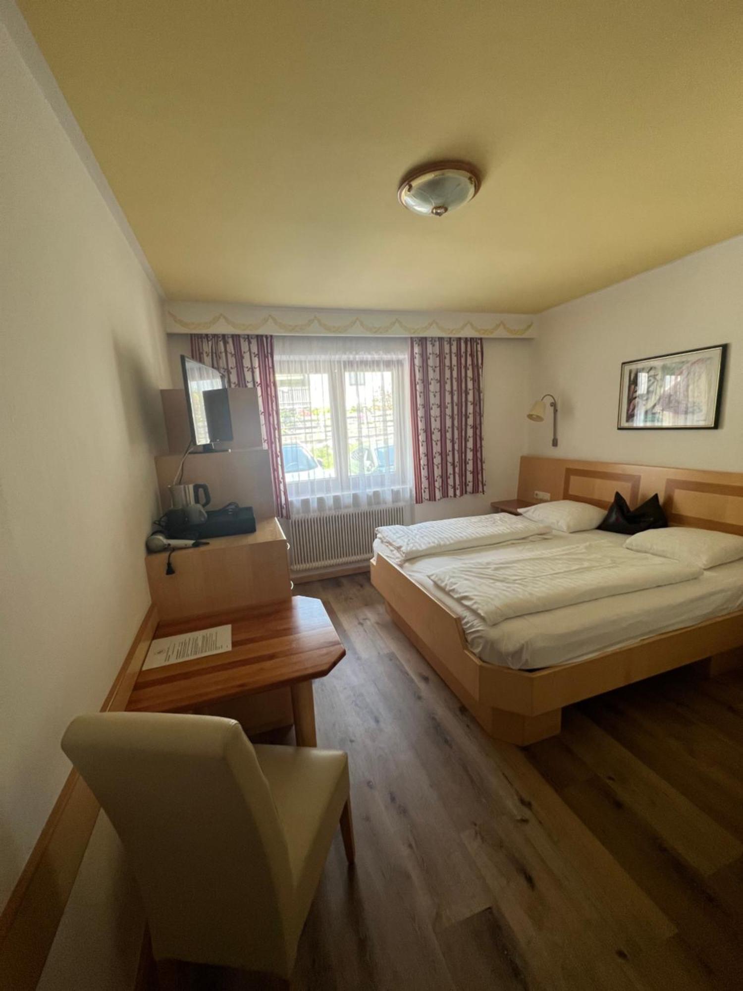 Hettlerhof Hotel ไมส์โฮเฟิน ภายนอก รูปภาพ