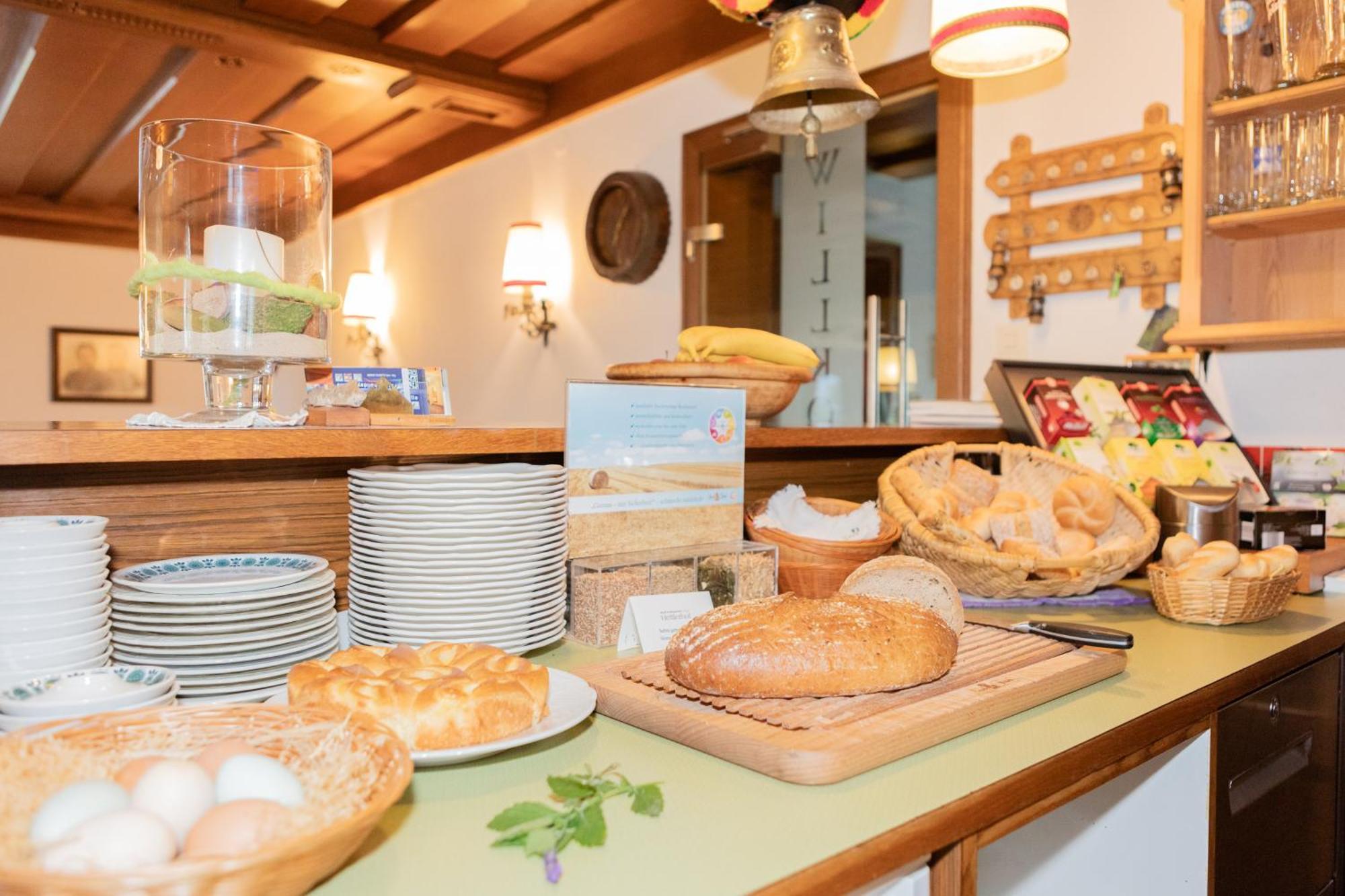 Hettlerhof Hotel ไมส์โฮเฟิน ภายนอก รูปภาพ